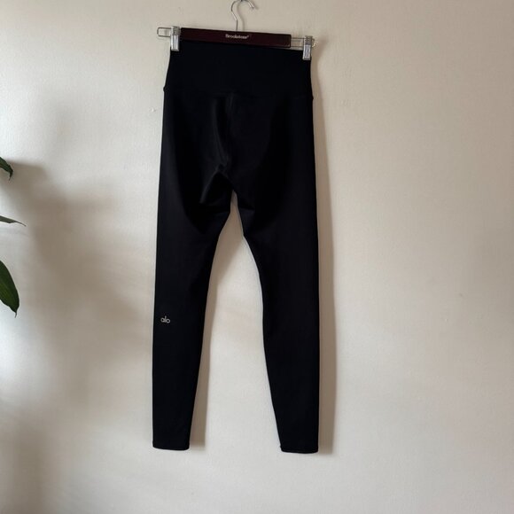 Alo Black Leggings - Picture 2 of 7